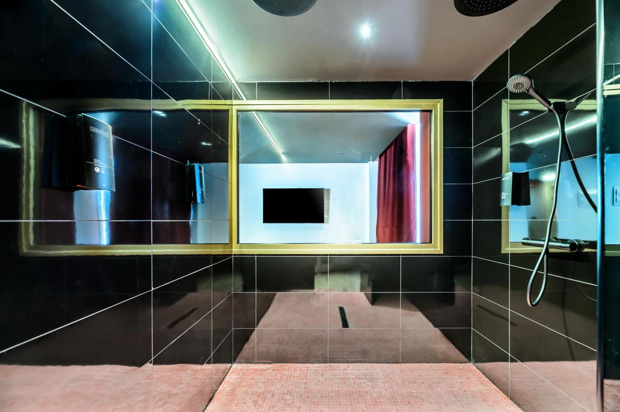 Hotel Vibra District - Adults Only Sant Antoni de Portmany Zewnętrze zdjęcie