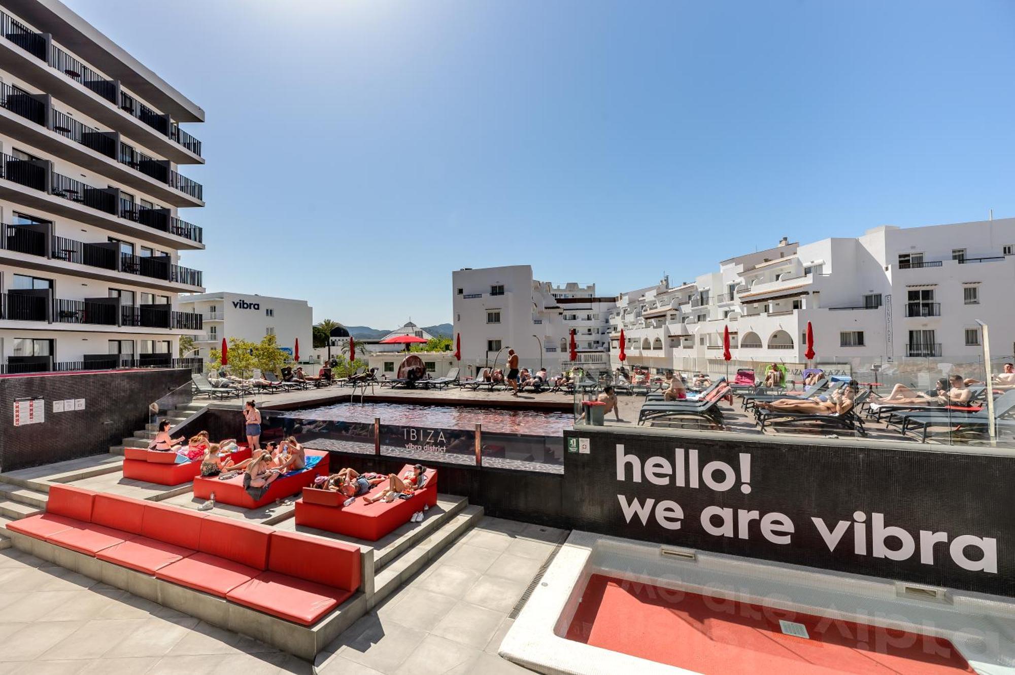 Hotel Vibra District - Adults Only Sant Antoni de Portmany Zewnętrze zdjęcie
