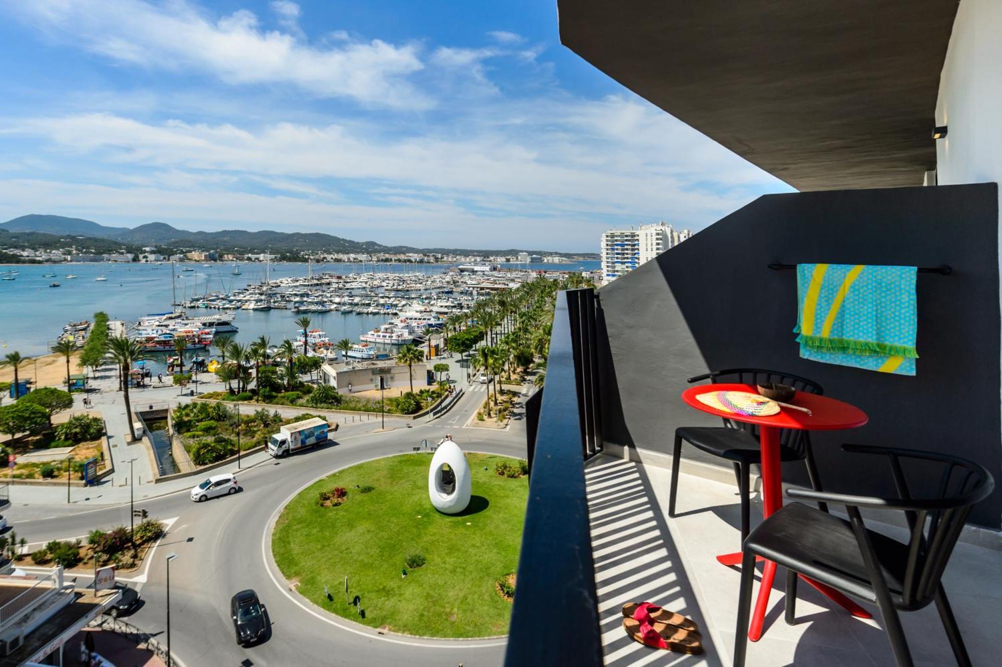 Hotel Vibra District - Adults Only Sant Antoni de Portmany Zewnętrze zdjęcie