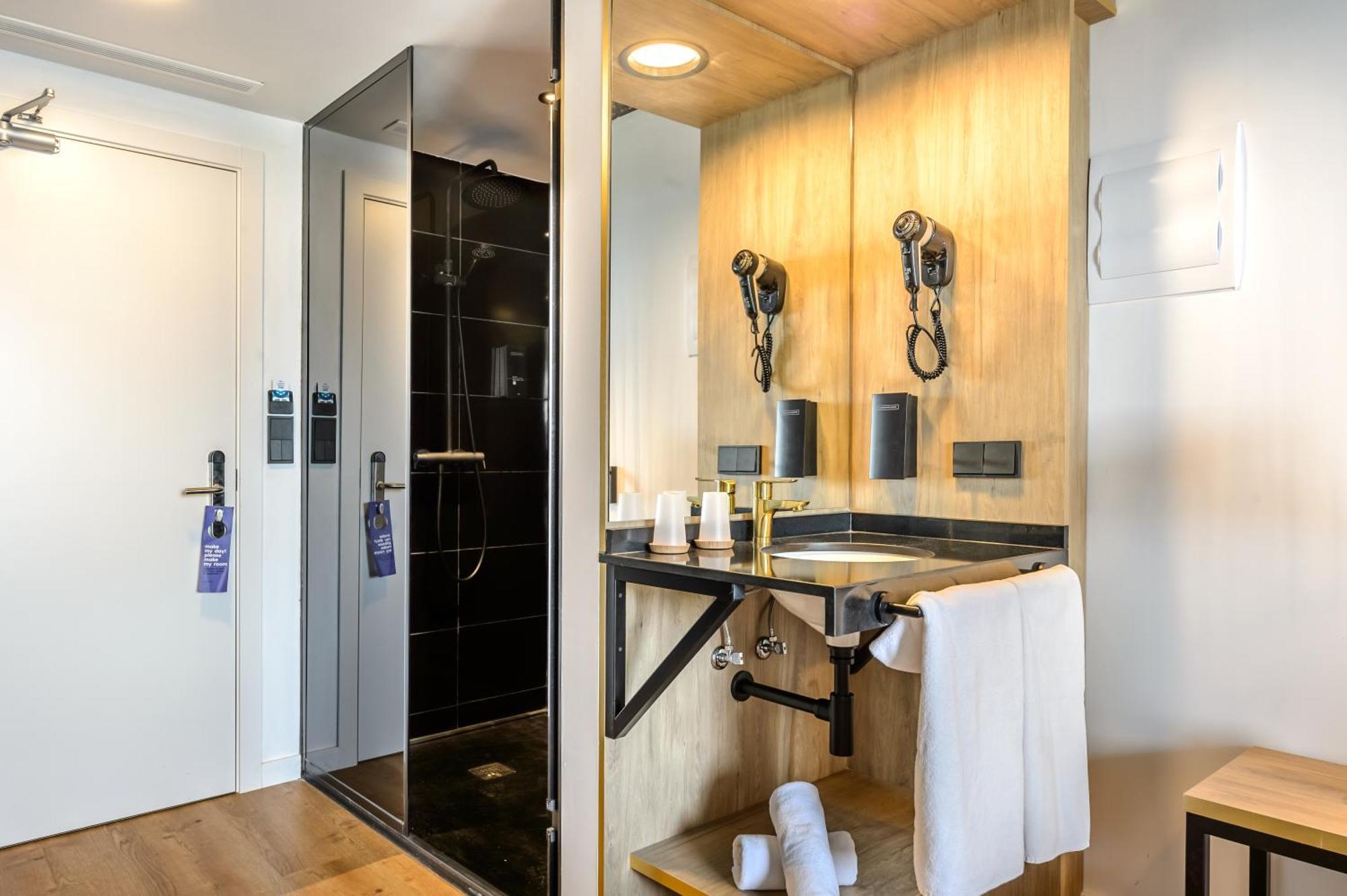 Hotel Vibra District - Adults Only Sant Antoni de Portmany Zewnętrze zdjęcie