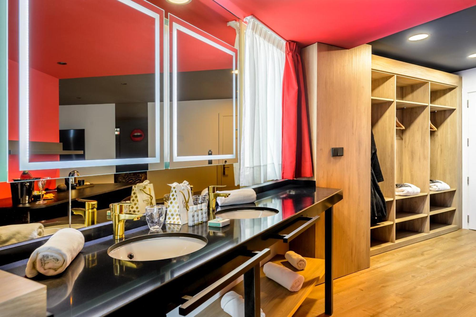 Hotel Vibra District - Adults Only Sant Antoni de Portmany Zewnętrze zdjęcie