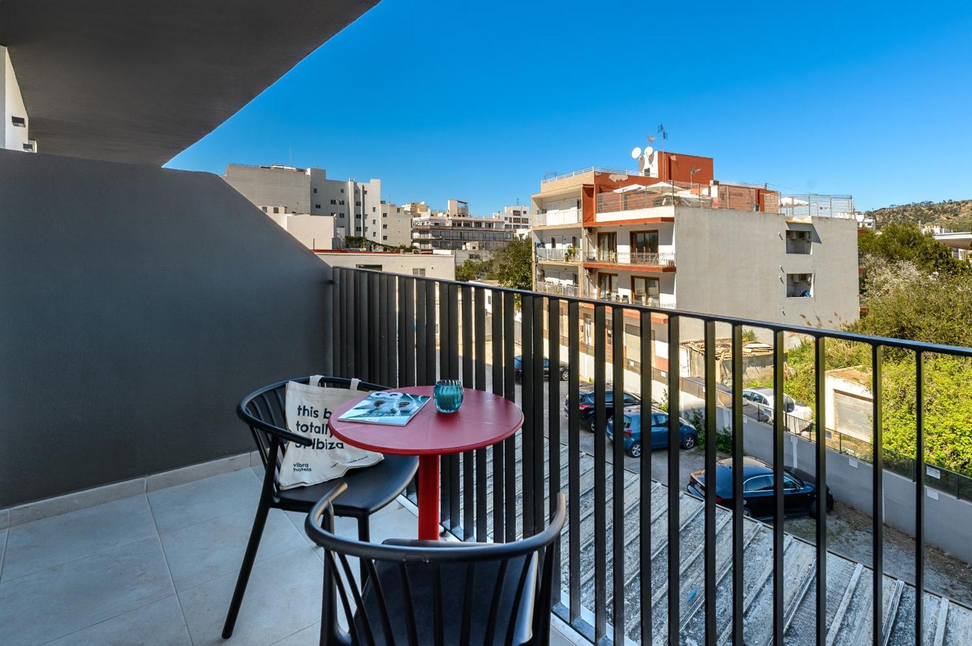 Hotel Vibra District - Adults Only Sant Antoni de Portmany Zewnętrze zdjęcie