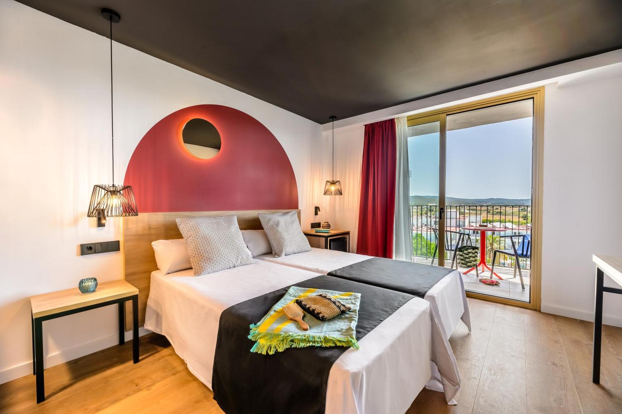 Hotel Vibra District - Adults Only Sant Antoni de Portmany Zewnętrze zdjęcie